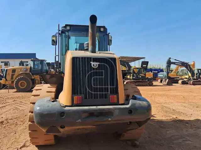 Pá Carregadeira 19T Case 821E