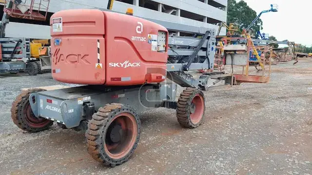 Plataforma Elevatória Articulada 16M SKYJACK SJ46AJ